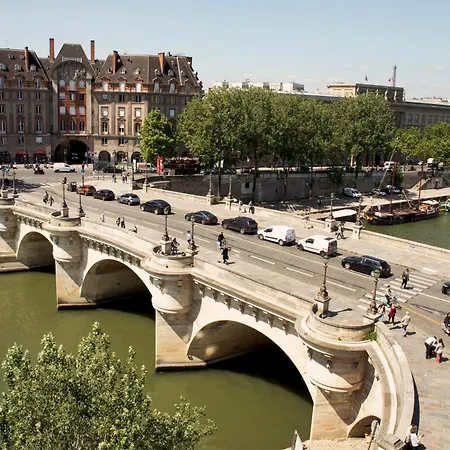 Pick A Flat's In Saint Louis - Quai Des Orfevres Paris